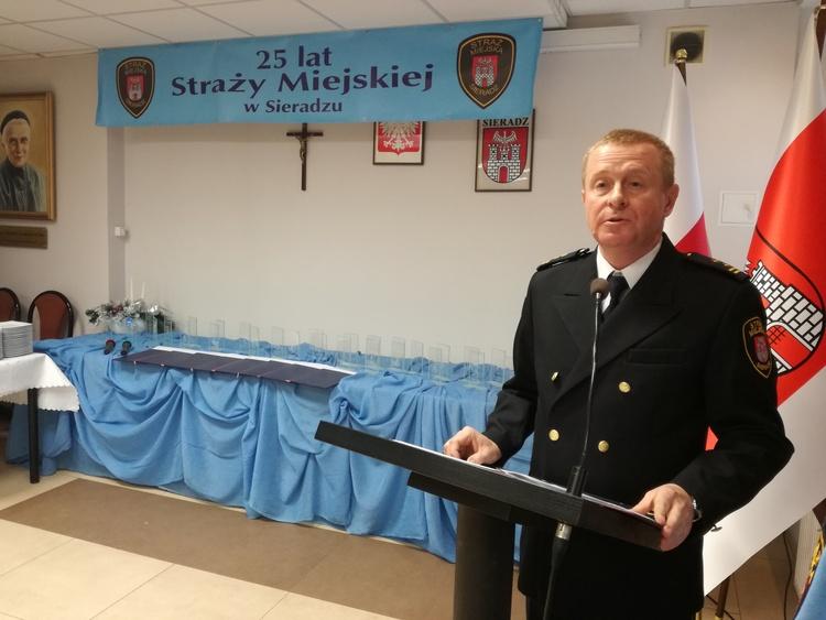 Od 25 lat na straży ładu i porządku. Jubileusz Straży Miejskiej w Sieradzu 1 40802 5f12231a1663547faddcaccc0c05b565