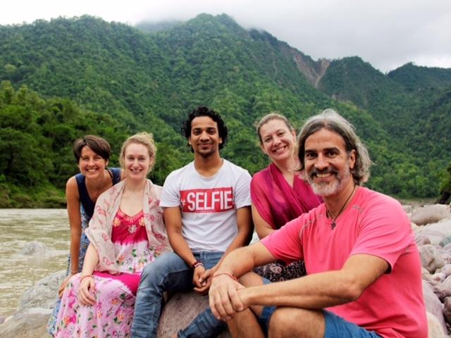 Rishikesh: Same asany nie czynią z ciebie jogina | Marzyciele z końców świata 1 40845 5507f09a676c3c279839f07cb3ae4922