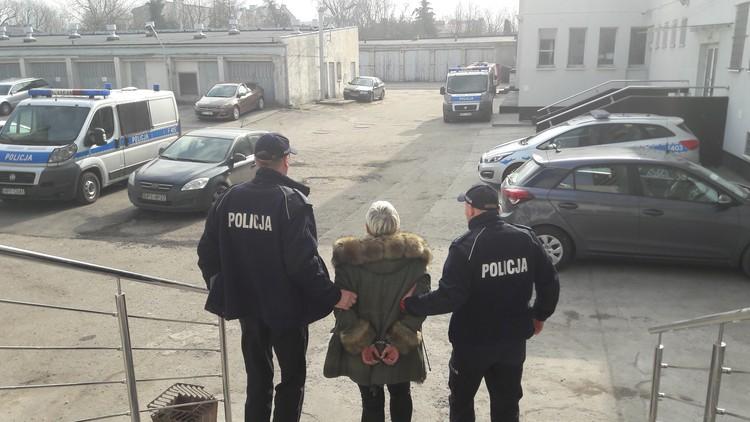 Pijani znęcali się nad kobietą 1 42492 a5a900b12d63fff379c1547f3e83c55e
