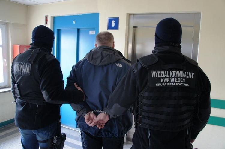 Mężczyzna poszukiwany listem gończym za kradzież zatrzymany 1 42703 ed4c84d3961e0a00c607779e0b1b59ee