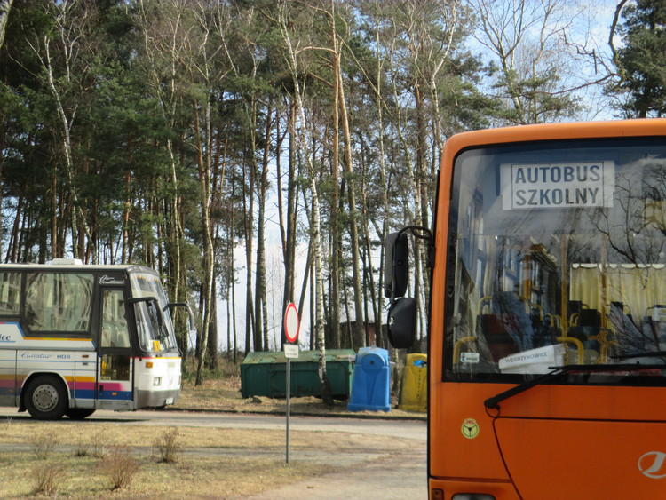 Pijany kierowca wiózł dzieci do szkoły 1 42780 fdaa8201060b3052ab21e654b2089187
