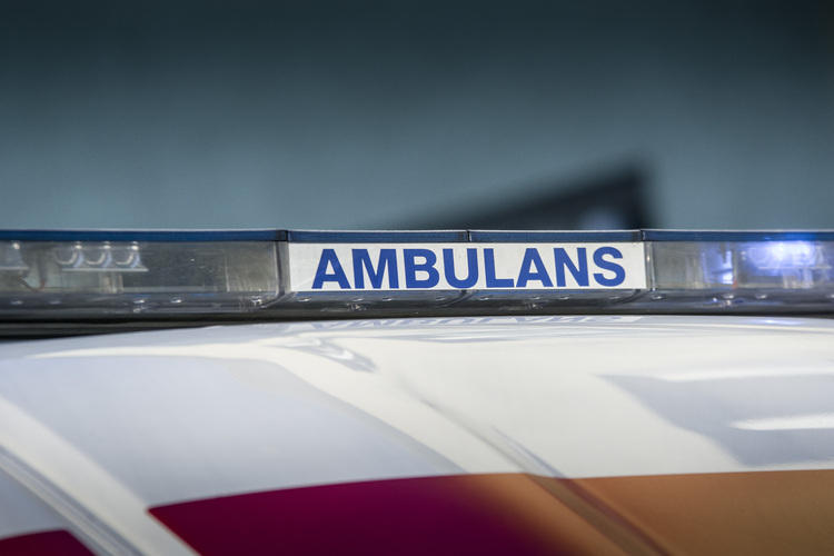 Zasłabnięcie pod przychodnią. Lekarze nie udzielili pomocy 1 43628 67823a072b6be6e8e9684c0f0d3c7120
