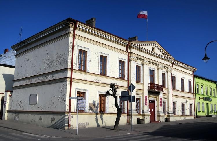 Wojewoda łódzki wydał decyzję zastępczą odwołującą burmistrza Przedborza 1 43662 e06bd661fbff5e1e7b57ac43c55c0d0f