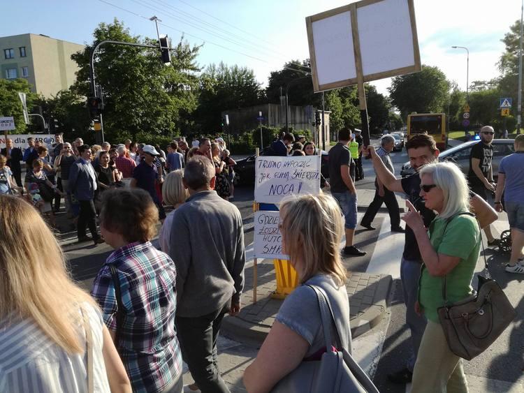 Protesty jako przejaw aktywności społecznej | Strefa publiczna 1 44866 cd711c4d7ef47fc7089e344a28b73b5c