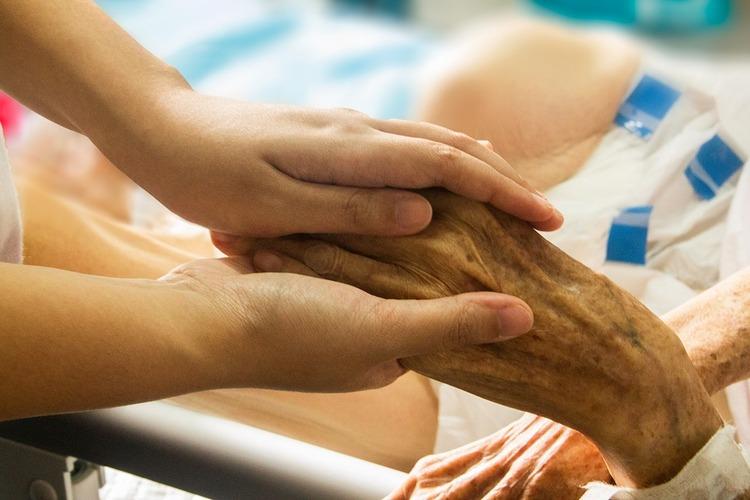 Unijne euro na opiekę nad seniorami i nieuleczalnie chorymi 1 45531 0cf4c5d0d2cec62556bdab504b943937