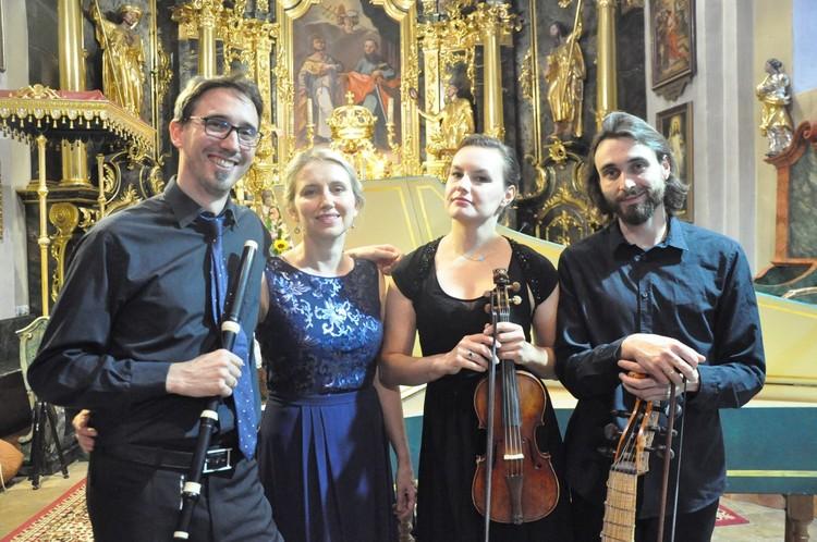 Wędrowny Festiwal Filharmonii Łódzkiej "Kolory Polski" w Pęczniewie 1 45776 683c07b5f5ab4ee8a332a310ca801a74