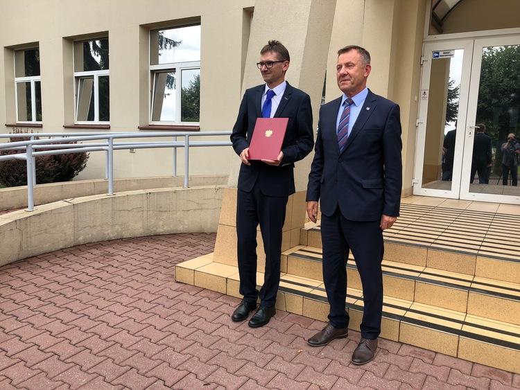 Nowy włodarz Głowna. Obowiązki burmistrza objął Wojciech Baleja 1 45823 9475ec7fe22ac190b9b107e0cc033af3