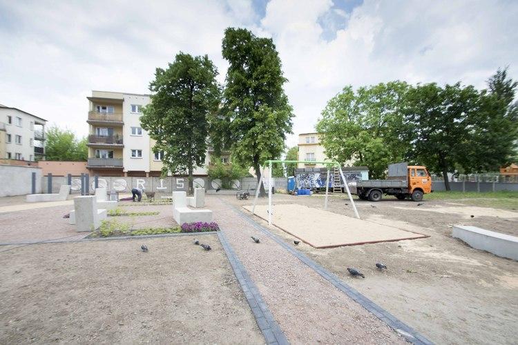 Nowe "parki kieszonkowe" na Bałutach 1 46431 a0bd88c869023cc9d39d2cafe2807608