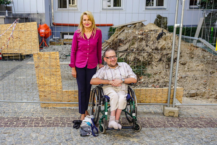 Zewnętrzna winda powstaje w budynku łódzkiego Urzędu Miasta 1 46626 eb4a97abd51e2a8d03d61c23d5acb261