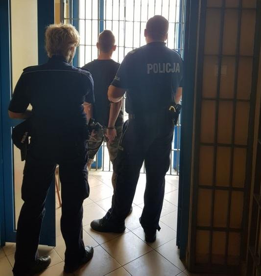 Szarżował po bełchatowskiej odkrywce samochodem pełnym marihuany 1 46874 fbeb28da0ce5f416e6009625382e2fa9