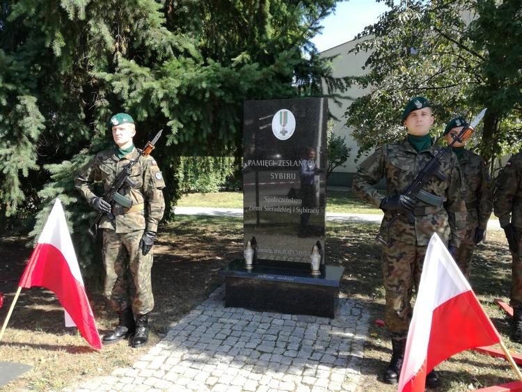 W Sieradzu oddano hołd zesłańcom Sybiru 1 47199 44814b0566b9cc26c09a1356abbf8375