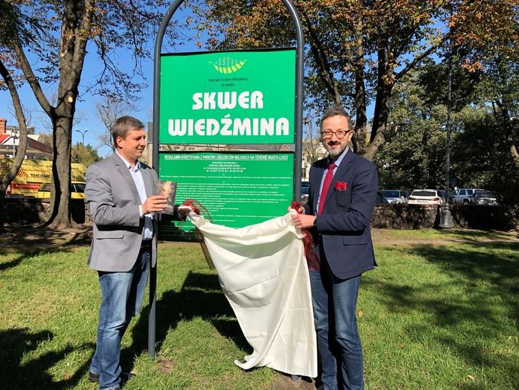 Skwer przy Placu Komuny Paryskiej w Łodzi ma nową nazwę - Skwer Wiedźmina 1 47613 320d8dae6d86551d99f1ee72fbe49b2b