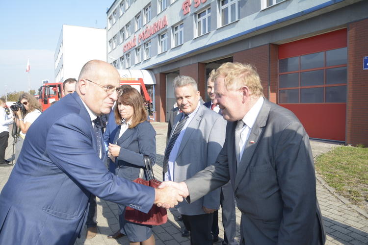 Nowe pojazdy dla straży i pogotowia ze Skierniewic 1 47912 7c5cda6616362e1bcbe22a9cfc107a77