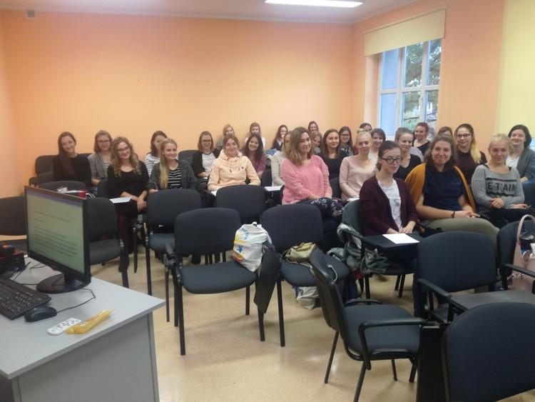 "Wsparcie na Starcie" dla pielęgniarek i położnych 1 47923 72150e65c6ecc8cb72c7652049c9f91e