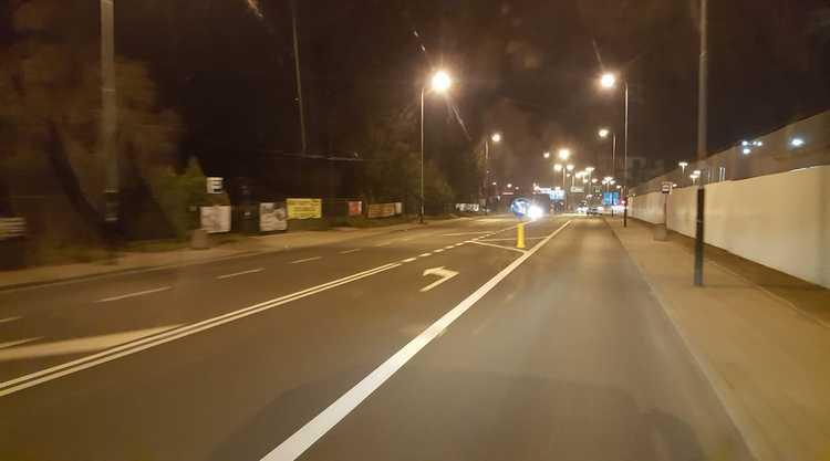 Lewoskręt donikąd na Kolumny 1 48414 b0468d1212b5481d277efb048597d1fd