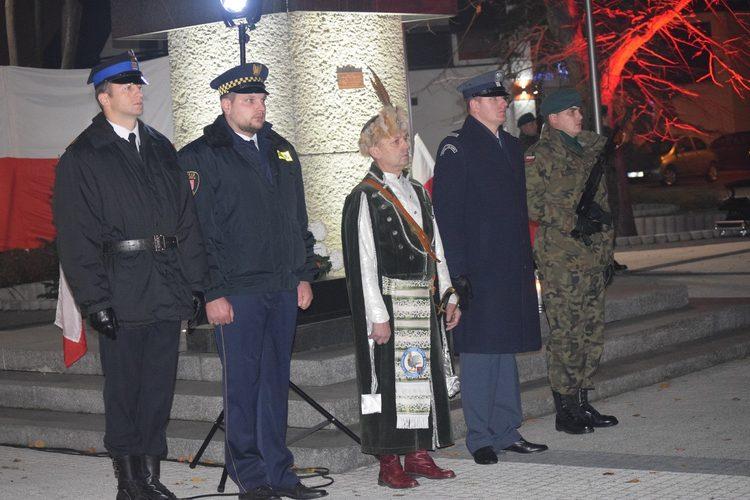 Harcerski capstrzyk w Sieradzu. W hołdzie Niepodległej 1 48455 2b5d5c5a778ed8b49f9288b3a35a1adf