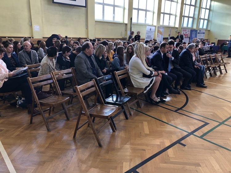 Zespół Szkół Rzemiosła w Łodzi wykształci techników pszczelarzy 1 48678 e6ee6a709c955bc454c3b940c2372403