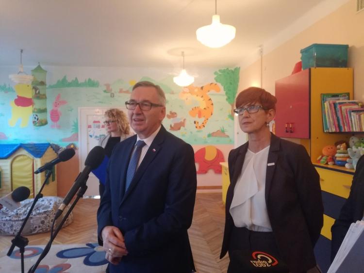 Elżbieta Rafalska zapowiedziała wystartowanie kolejnej edycji programu "Maluch Plus" 1 48882 91dbbf896a7e60cb94c409549162e3a5
