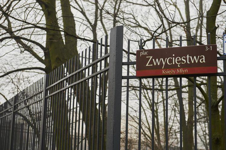 Sąd zadecydował. Pozostaje Plac Zwycięstwa, a nie Lecha Kaczyńskiego 1 49246 c0ef053639794bb82a0c8900b044928e