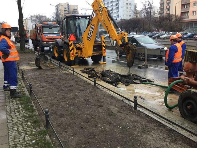 Coraz gorszy stan fragmentu al. Kościuszki w Łodzi po awarii wodociągowej 1 49696 09328676da184a6666734e53dda79d33