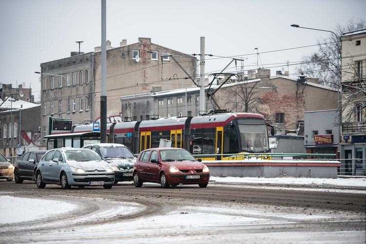 Błoto pośniegowe na ulicach. Złe warunki jazdy w Łodzi 1 49714 dd80841adb2799ad29ee05b02d520a3c