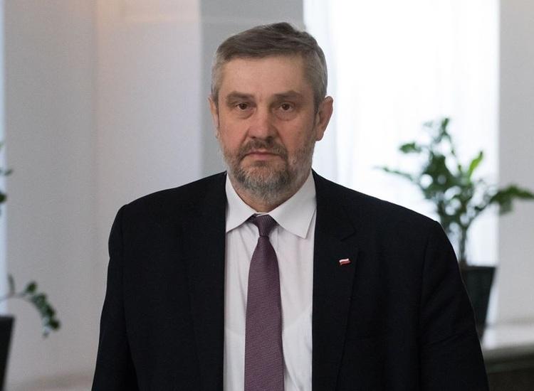 Afera mięsna. Minister Ardanowski odwołał zastępcę głównego lekarza weterynarii 1 50705 88cd373cdd53a32a55db53faca13399a