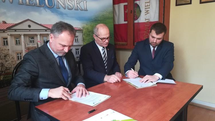 Konsultacje w sprawie "Czystego Powietrza" możliwe w Wieluniu 1 50711 481e802089f18e0444b4beeebf02bfe7