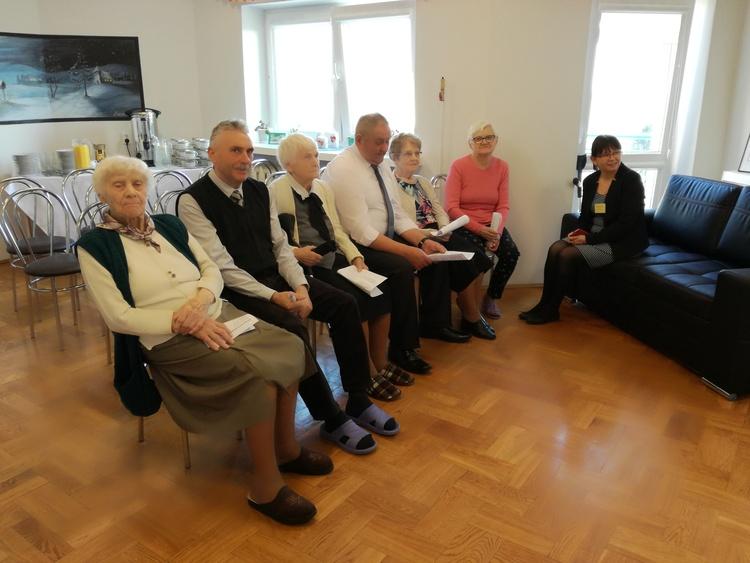 Aktywizacja seniorów z powiatu sieradzkiego. Otwarto nową placówkę 1 50796 3720910153e6aa60900331bb1382986a