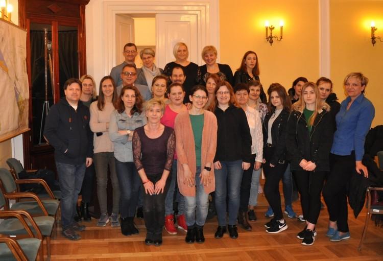 Akcja "Zjedz obiad z seniorem" przeciw samotności 1 51697 0089e1bb337ba40a81c01e3dec95d403