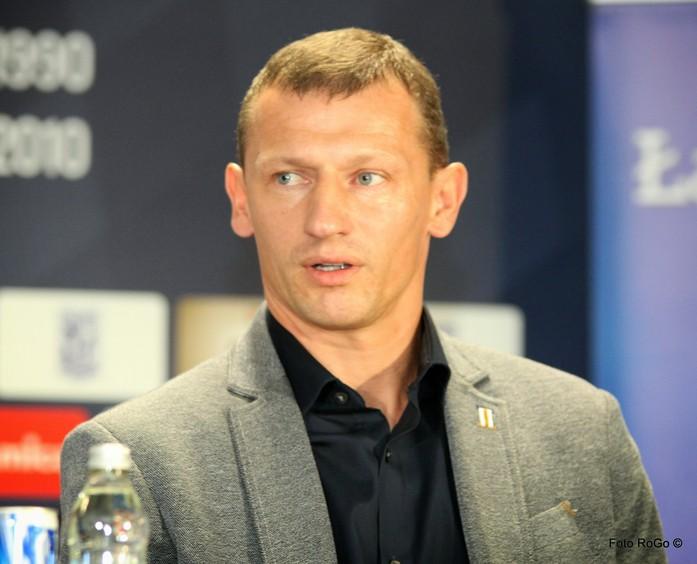 Żuraw nowym trenerem Lecha Poznań. Wielunianin zastąpił Nawałkę 1 51832 134791a6dbc8147ef3ffb0d7e5962413