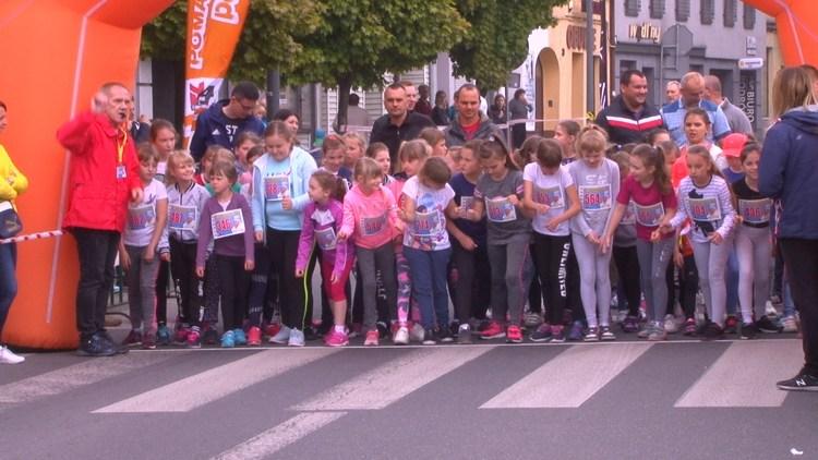 W Łasku, na sportowo, uczczono pamięć o papieżu Polaku 1 52844 9c21aa096a428878c2a0fab6b54a5bbd