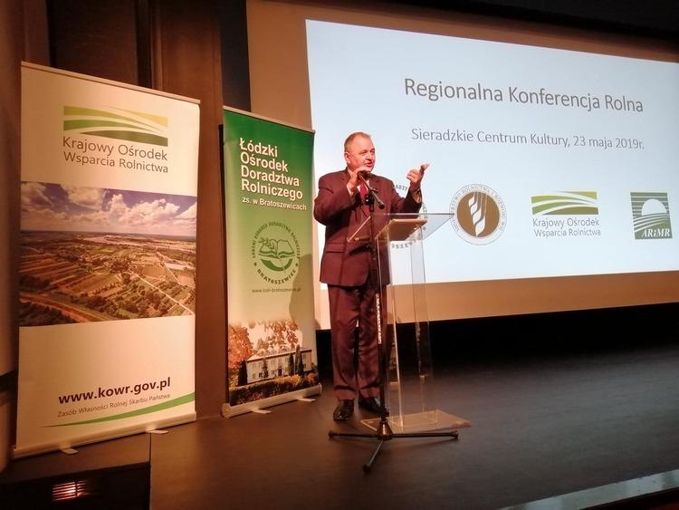 Gospodarstwa jak przedsiębiorstwa - by czerpać korzyści trzeba mieć dobry biznesplan. W Sieradzu rozmawiano o rozwoju rolnictwa 1 53136 bd1f8dfd0ae805d63a1e55380d200eab