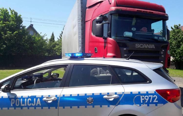 Pijany kierowca prowadził ciężarówkę z naczepą o masie 36 ton 1 53395 d454aae51c7f381949194a34aad19c1b