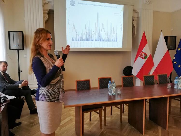 Uczestnicy konferencji hydrologicznej w Wieluniu mają plan jak walczyć z suszą 1 54276 3a8b1a274caba1a4b411df03a3fd4ea1