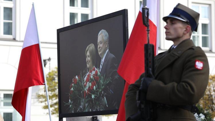 Mija 10 lat od katastrofy smoleńskiej - uczcimy pamięć ofiar na antenie Radia Łódź 1 60365 3d69132ca873a7f35474035d719188c7