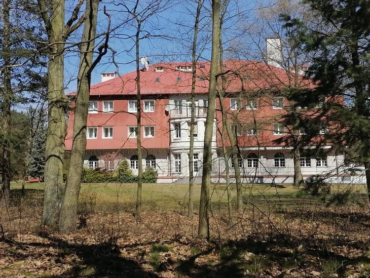 Pracownicy i pensjonariusze DPS w Głownie przejdą ponownie testy na obecność koronawirusa 1 60770 e66492573ab9aee172a888ae6b508bd6