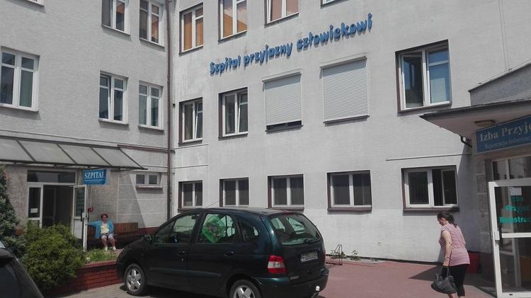 Lekarz zduńskowolskiego szpitala może być zakażony koronawirusem 1 61030 b44d34de4ad2c2570e86a77b0ad52a10