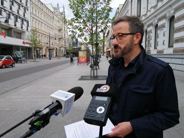 Samozatrudnieni bez składek ZUS w czasie urlopu. Projekt ustawy Krzysztofa Piątkowskiego 1 61175 f40c4f8f0b780cb7ee46727b4dfee09f