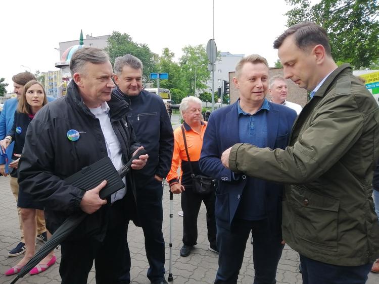 Jak wygląda zachowanie dystansu na wiecach wyborczych? 1 61785 189da456d50d3b2c0d347a188597cf0c