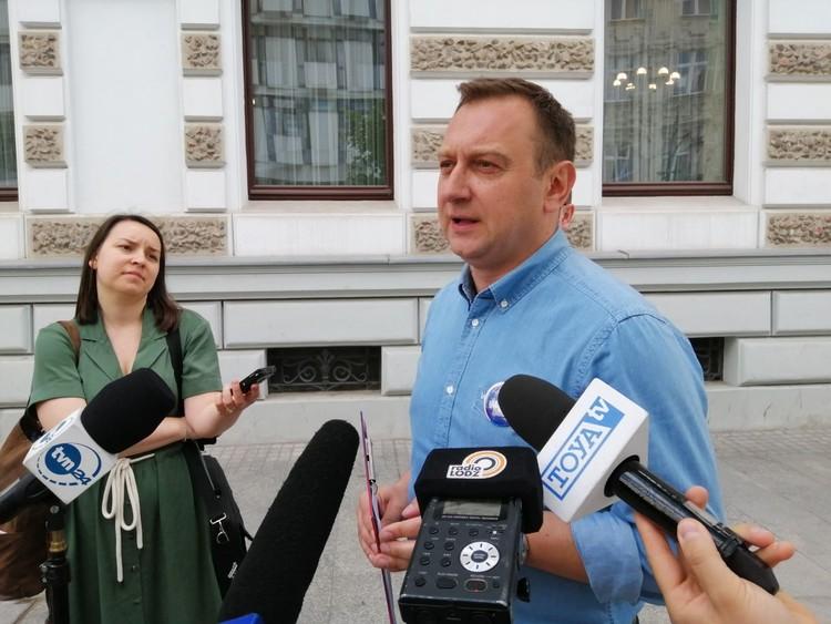 Poseł Trela apeluje o usunięcie z klubu PiS dwóch posłów wypowiadających się w mediach o LGBT 1 61935 15a26ffe7d4a6d328c30b56a57ebee05