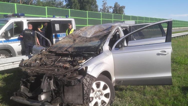 Tragiczny wypadek na A1 pod Łodzią. Poszukiwani kierowca i pasażer zgłosili się na policję pod Częstochową 1 62388 662e19e7e270b9ba243ee65d0d1afc34