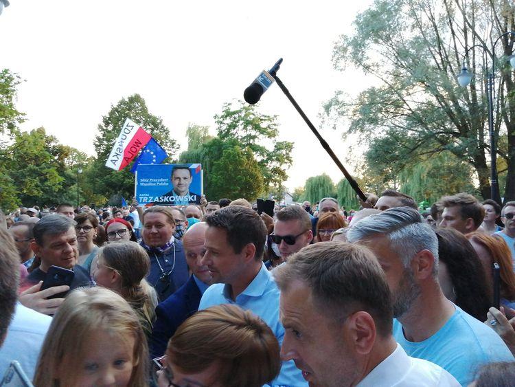 Rafał Trzaskowski w Zduńskiej Woli 1 62393 cde36e364d863def0db895a4f4440e31