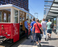 62438 b9098944b53372964a4e5cf28b228022