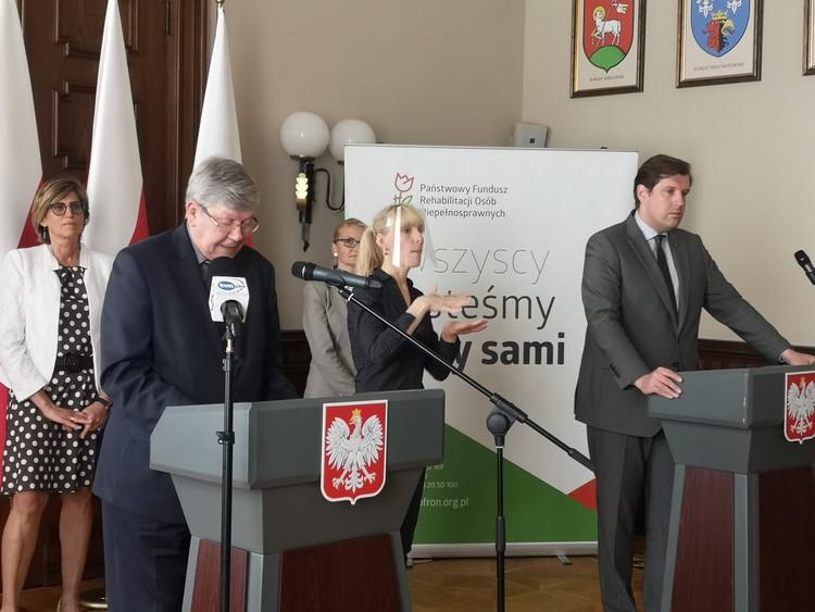 PFRON o wsparciu dla osób niepełnosprawnych w czasie epidemii 1 62541 9b06237cd6cf58dfb94b67c4be2aea03