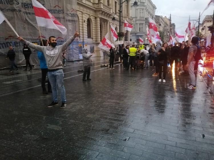 Łodzianie solidarni z Białorusinami 1 63644 794df3d910e15da741642e56049bad62