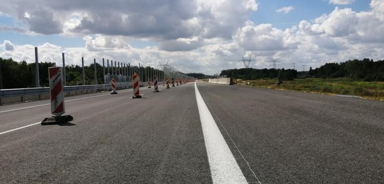 Kontrole spowolnią piratów drogowych na budowanym odcinku A1 w Łódzkiem? 1 63800 cf696c16837b7ce79f6f06197bbdc715