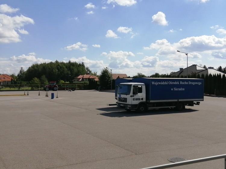Mieszkańcy mają dosyć kursantów z ciężarówek w sieradzkim WORD 1 63804 04eba179ad66504630504330c9fa133e