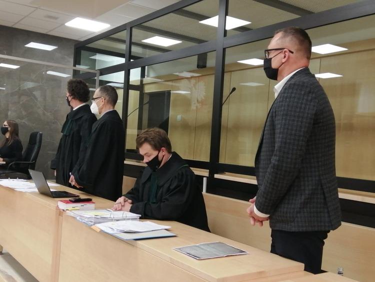 Pierwszy wyrok dla prezydenta Sieradza utrzymany. 8 miesięcy w zawieszeniu za potrącenie 79-latki 1 64309 e2e32ad24f59550206d4b2a927f460fe