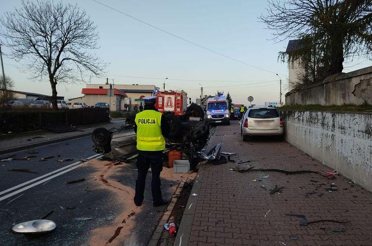 Śmiertelny wypadek na drodze powiatu wieluńskiego 1 65500 1731d5308a07f988e37436e967176e44