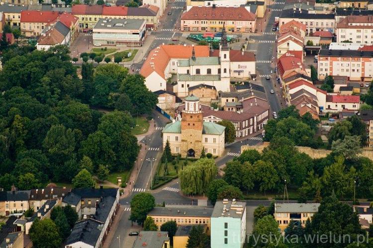 Burmistrz Wielunia: Proszę o wsparcie dla naszego wniosku. Chcemy wybudować m.in basen 1 65716 a2cc62a896e53179e8ba6a8c9712b909